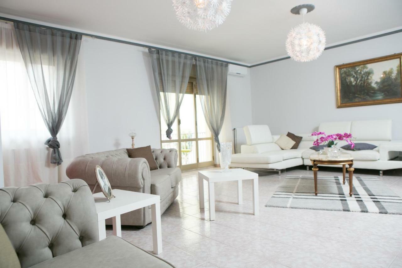 Affitta Camere The Queen Ispica Ngoại thất bức ảnh