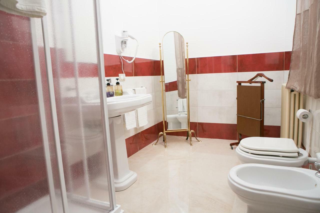 Affitta Camere The Queen Ispica Ngoại thất bức ảnh