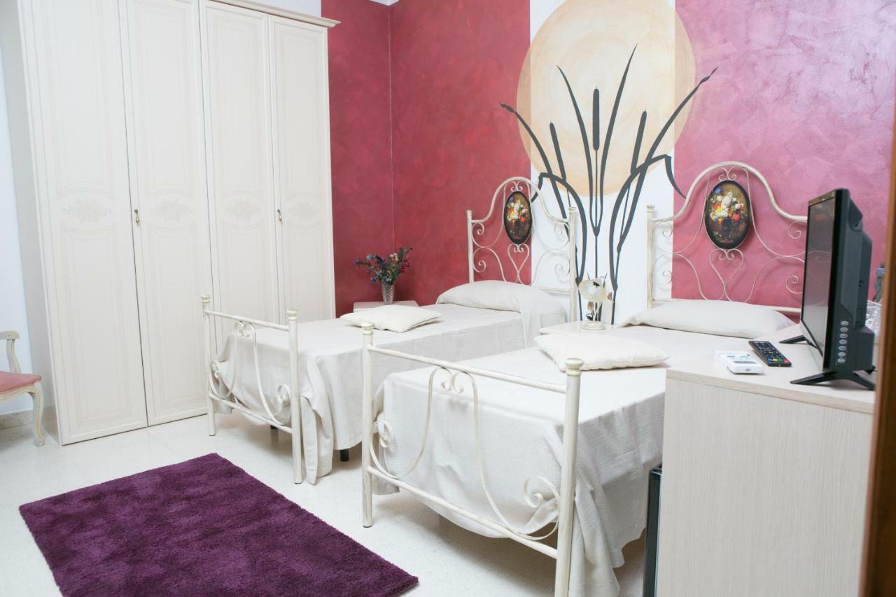 Affitta Camere The Queen Ispica Ngoại thất bức ảnh